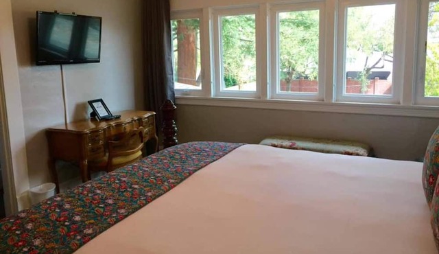 Bordeaux Inn Lodi