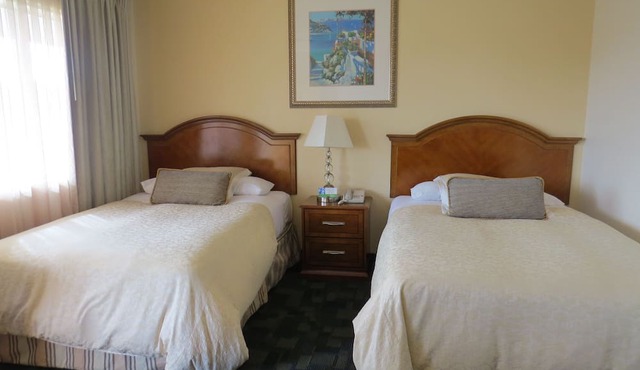 Laguna Lodge
