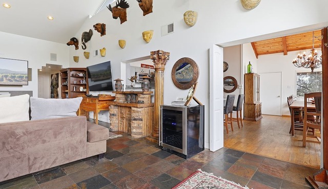 Adventure Alexander Valley Lodge With Pool & Hot Tub 6 Bedroom Villa