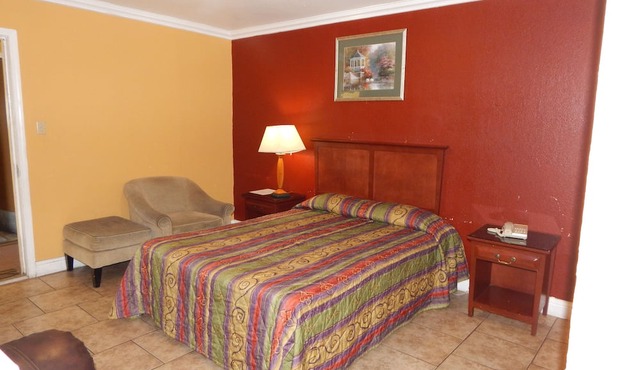 M B Motor Inn
