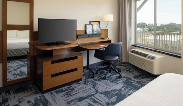 Fairfield Inn & Suites by Marriott Santa Cruz, CA