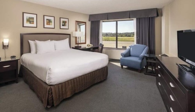 FairBridge Hotel by Concord Plaza