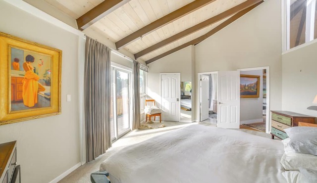 2 Mi to Ocean: Pet-friendly Abode in Aptos!