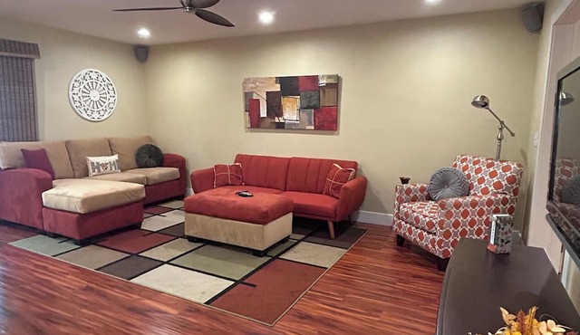Comfort Meets Convenience – 3-Bedroom Gem in Sunny San Jose with WiFi & AC