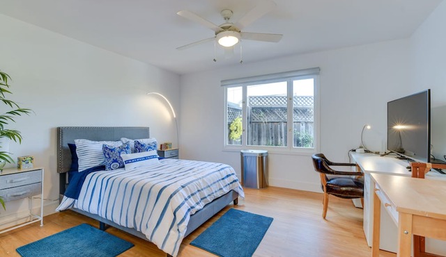 Greenbrae Garden Cottage Near Beaches & Redwoods