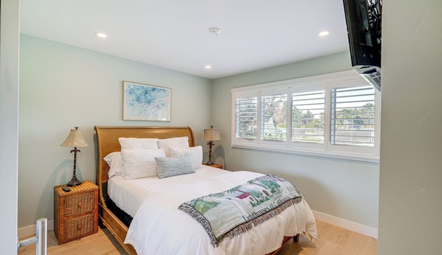 Seascape Aptos Retreat w/Bocce Ball Court!