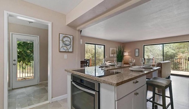 Serene 2 Bedroom House in Auburn
