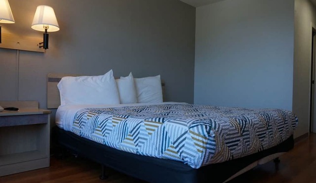 Motel 6 Belmont, CA - San Francisco - Redwood City