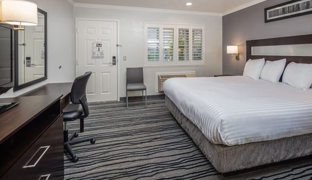 Redwood Creek Inn