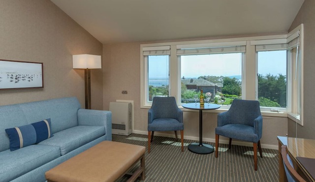 The Inn at the Tides