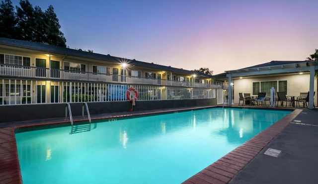 Best Western Town House Lodge