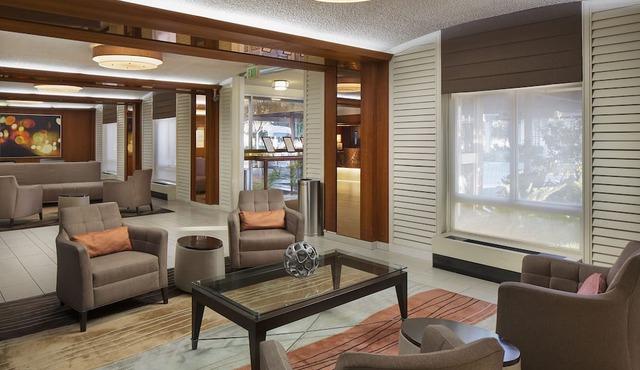 Hilton Oakland Airport