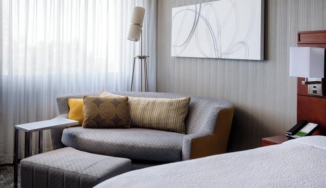 Courtyard by Marriott Richmond/Berkeley
