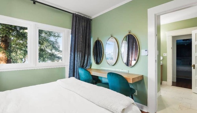 Grape Escape Inn & Suites