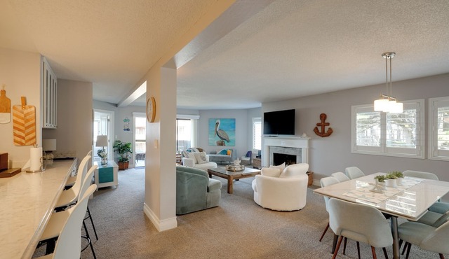 Oceanfront Watsonville Condo w/Beach Access!