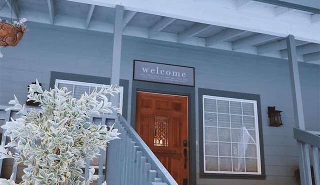 Sugar Pine Room at Tall Timbers Bed & Breakfast in Shingletown