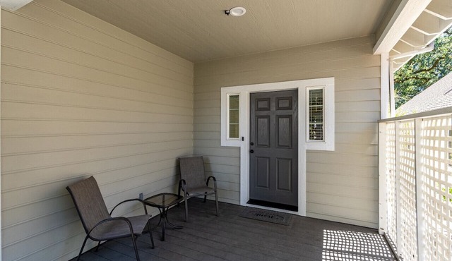 Glen Ellen Retreats Hot Tub Cottage