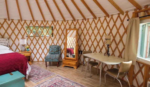 Your perfect private camping oasis. Base camp for the Mountain Loop Hwy. in Granite Falls