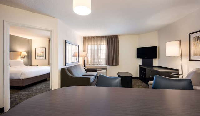 Best Value, Quality Stay! Fully-equipped Kitchen, Pet-friendly Property!