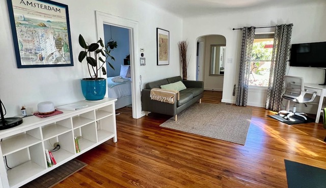 Cozy & Comfy Minutes to Levi’s, SCU, Tech Co. & SJC in Santa Clara
