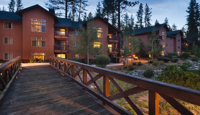 Charming Lodge-Style Resort with Something to do in Every Season! in Zephyr Cove