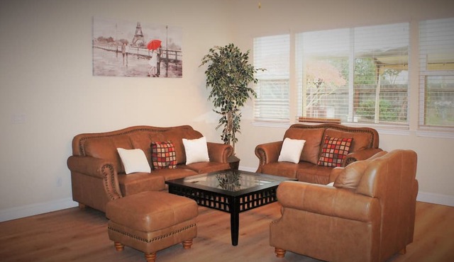 Relaxing & luxury living, Home away from Home.