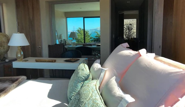 THE RETREAT : SF . Sea Cliff, San Francisco - Dreamy Golden Gate & City Views! in SF