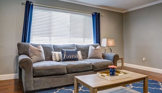 Cozy Home! CA Parks Pass…. Included