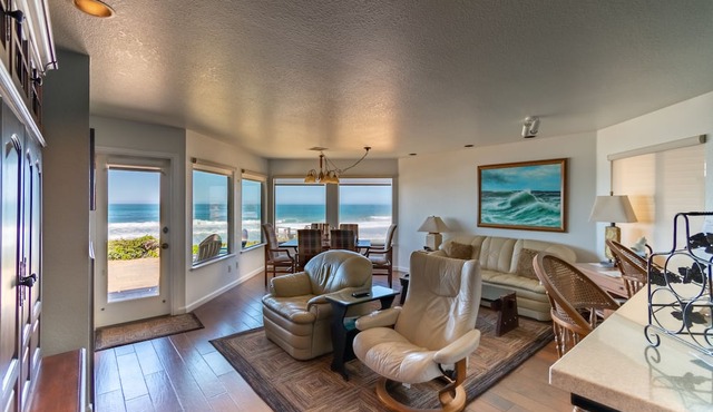 Delightful Beachfront