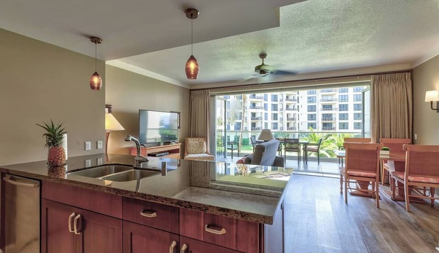 KLVR presents*Honua Kai* H208*2nd floor*QUIET area in Lahaina