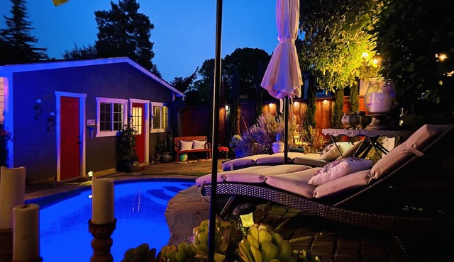 Petaluma Wine Country relaxing get away w/salt water pool/spa close to downtown in Petaluma
