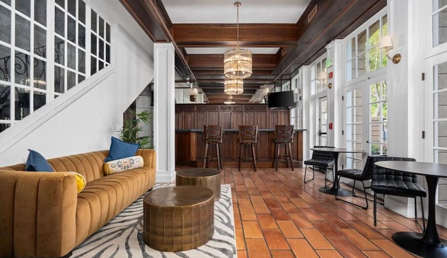 Celebrate Spring in Sonoma, 1BR Queen