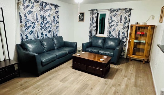 Welcoming private guesthouse near the beach & wineries in charming Atascadero in Atascadero