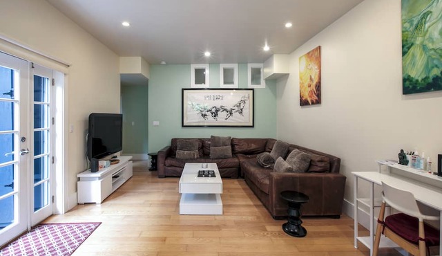 Tranquil 1-bedroom apartment in San Francisco with Garden Views, Heated Floors