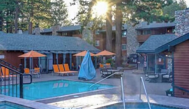 Spacious 2 Bedroom 2 Bathroom Townhouse in South Lake Tahoe