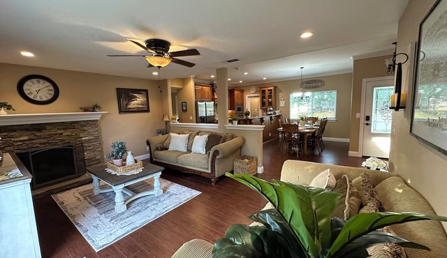 Delightful and Beautiful Home and Garden in Citrus Heights