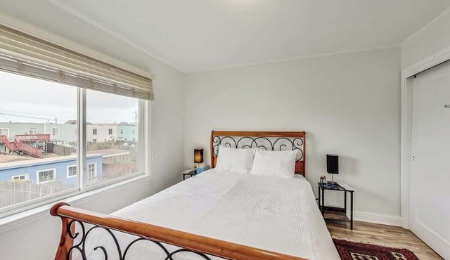 Gorgeous 3br/1ba home near Ocean Beach