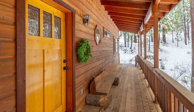 Innsbruk Chalet- Cozy Mountain Retreat in Arnold