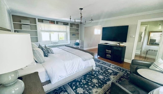 Sebastopol Lux Walk toTown Guest Suite