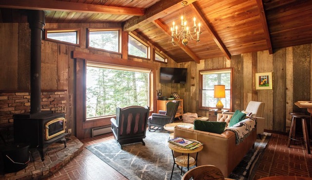 Redwoods Oceanview Retreat in Elk