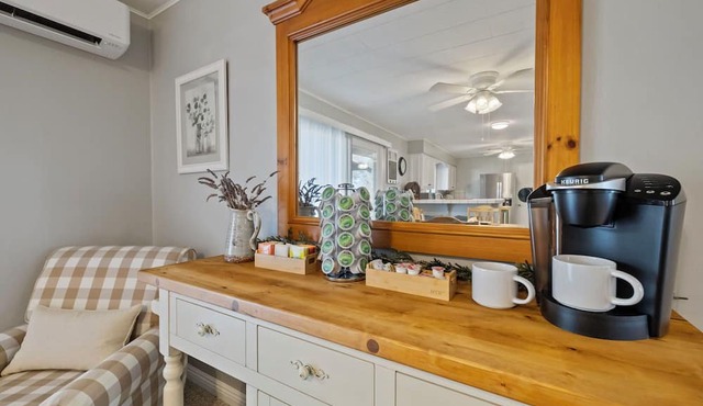 Newly remodeled 3 bedroom home with back yard and parking. in Sonora