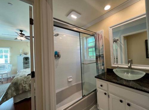 Luxury Private Poolside Suite