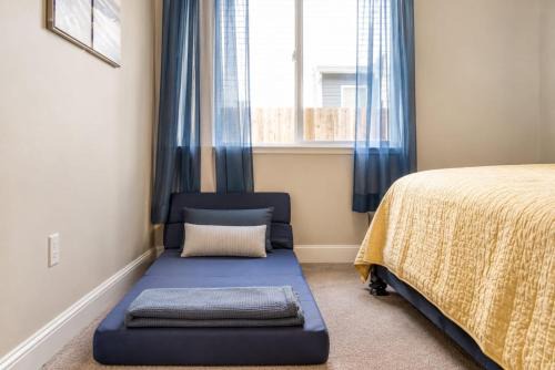Grace Vista Spacious Near Downtown, Bars, UC Davis