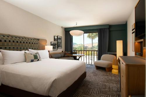 Marin Hilltop Hotel