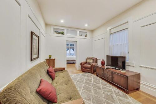 1BR Condo Heart of Pac Heights WD Walk Score 97
