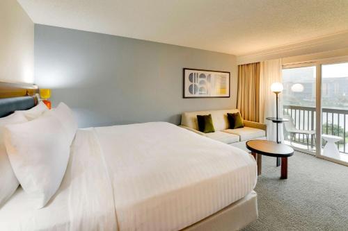 Sonesta Select San Francisco Airport Oyster Point Waterfront