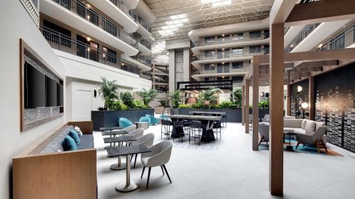 Embassy Suites by Hilton San Rafael at Marin Center
