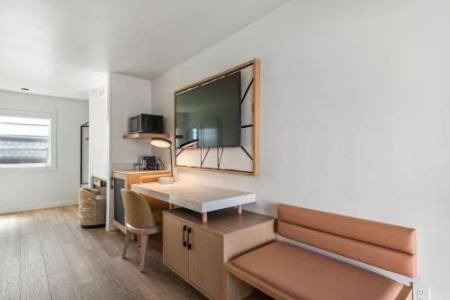 GoodSpring Motel