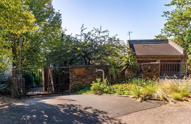 Faraway Lodge B&B