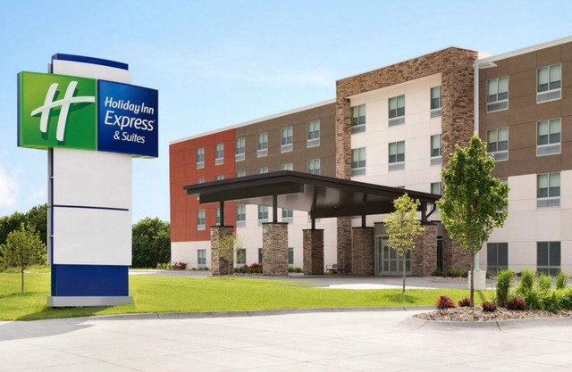 Holiday Inn Express and Suites San Jose Airport, an Ihg Hotel